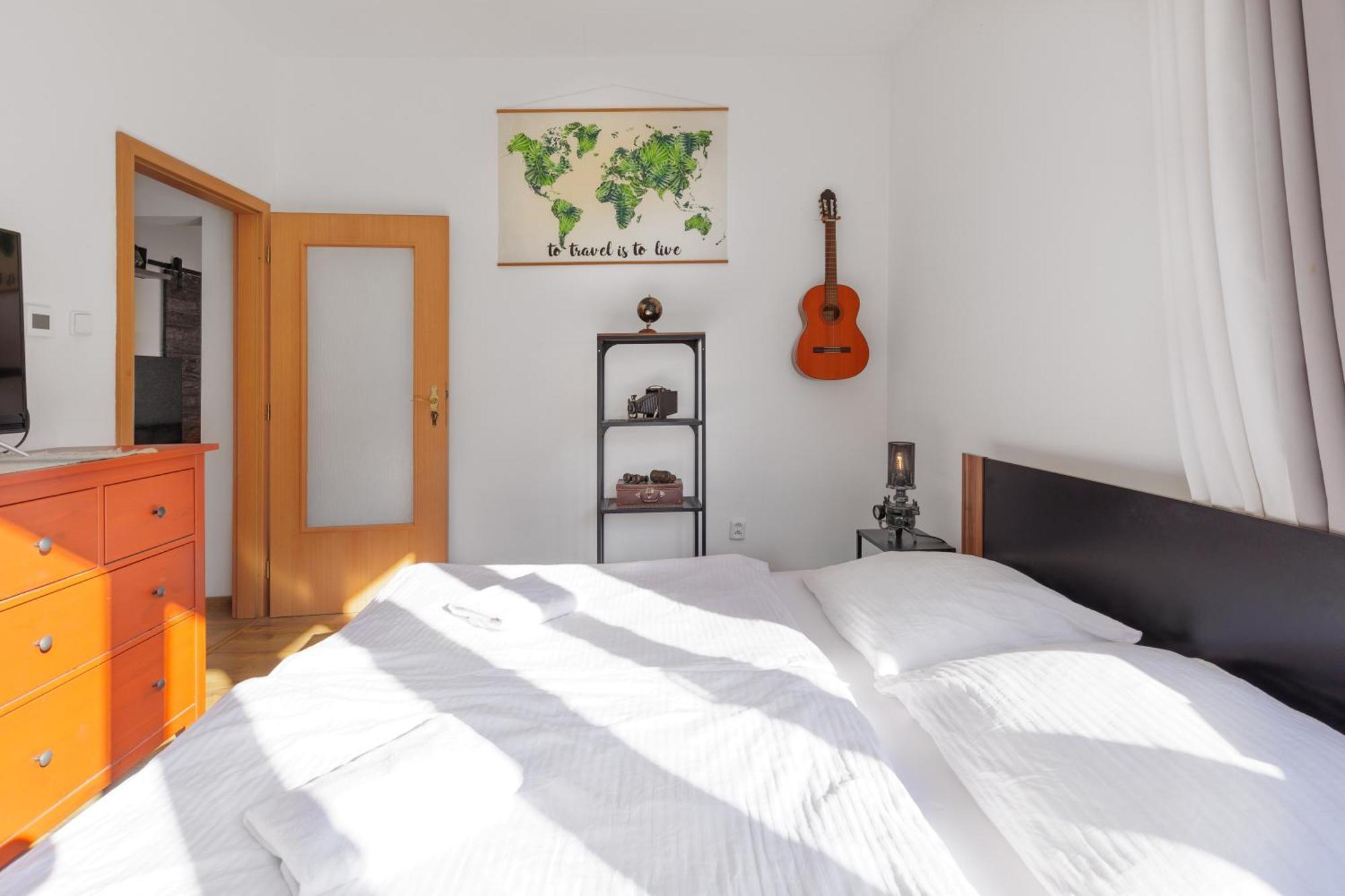 Big 75M2 Next To Opera Building In Direct Centrum, Air-Conditioned, Balcony, 24H Self Checking Банска-Бистрица Экстерьер фото